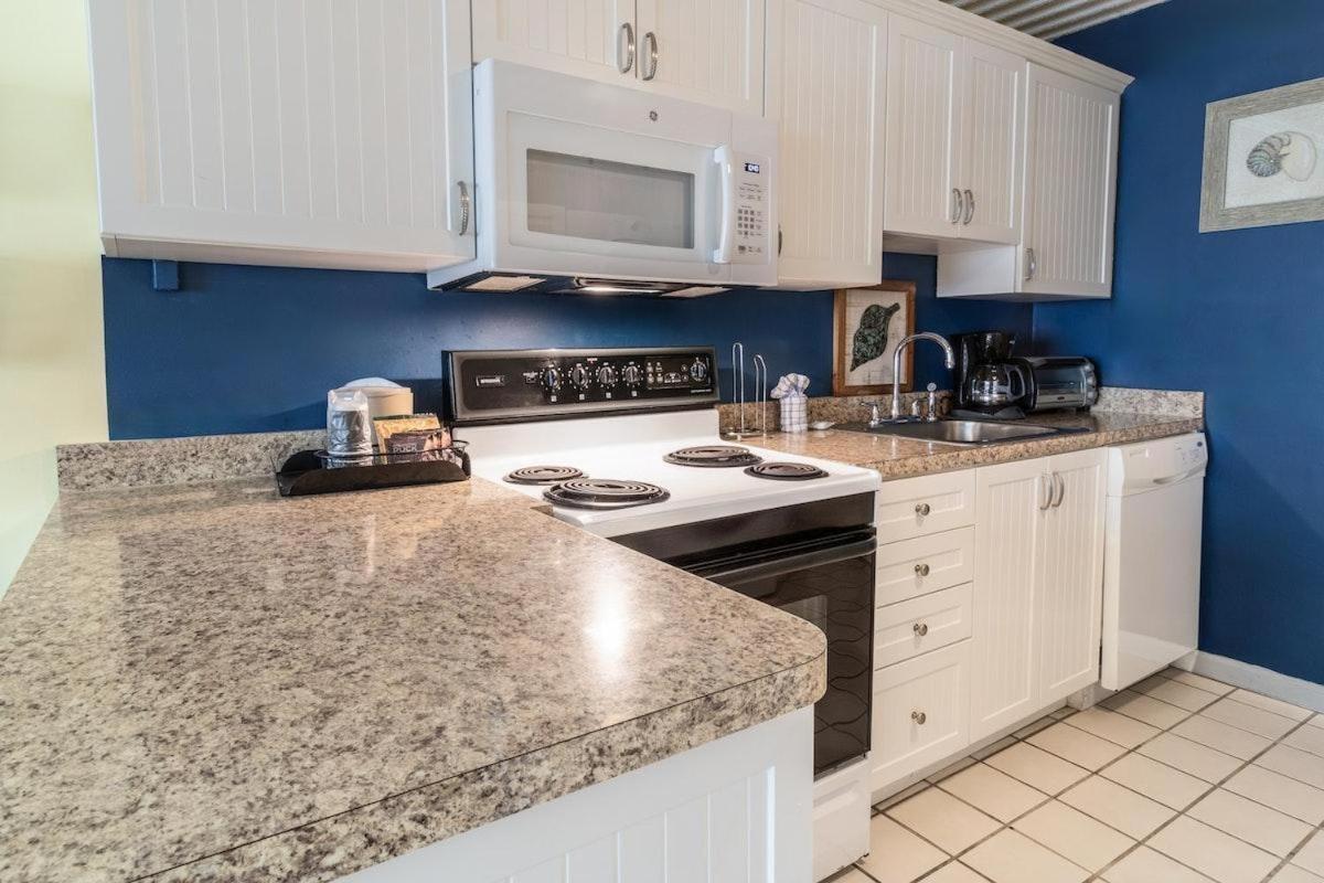 פאוליס איילנד Two Bedroom Villa Sleeps 6 Has 2 Queen And 1 King מראה חיצוני תמונה